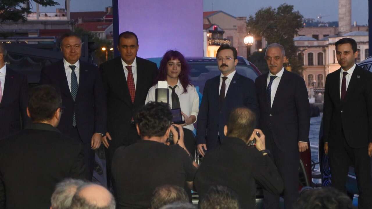 YKS şampiyonlarına TOGG hediye edildi 11